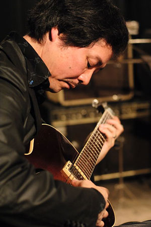 Jazz Guitarist Yoshiaki Miyanoue